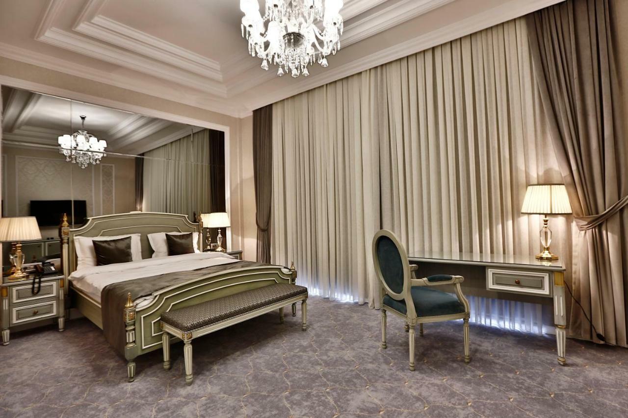 Сапфир баку. Отель сапфир Баку. Баку панорама отель. Отель Трампа в Баку. Sapphire Hotel Baku фото отеля.